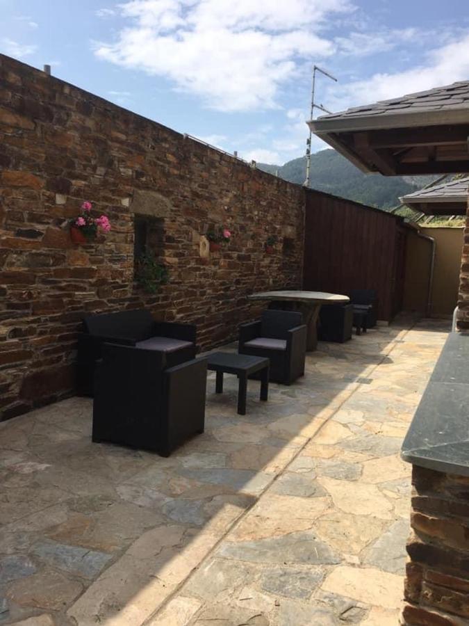 Apartamentos Carola San Tirso de Abres Buitenkant foto