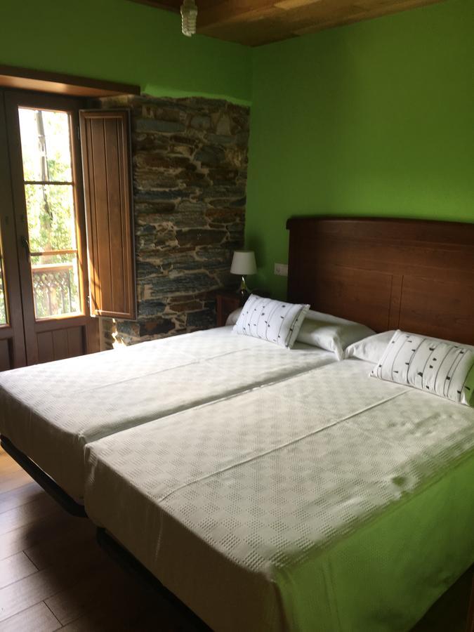 Apartamentos Carola San Tirso de Abres Buitenkant foto
