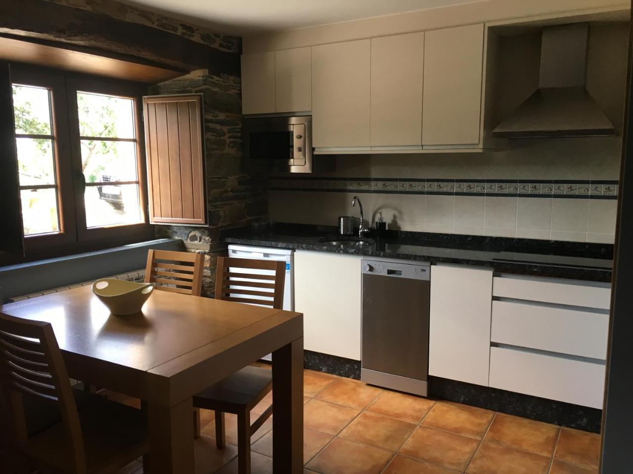Apartamentos Carola San Tirso de Abres Buitenkant foto