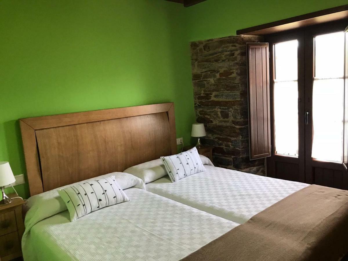Apartamentos Carola San Tirso de Abres Buitenkant foto